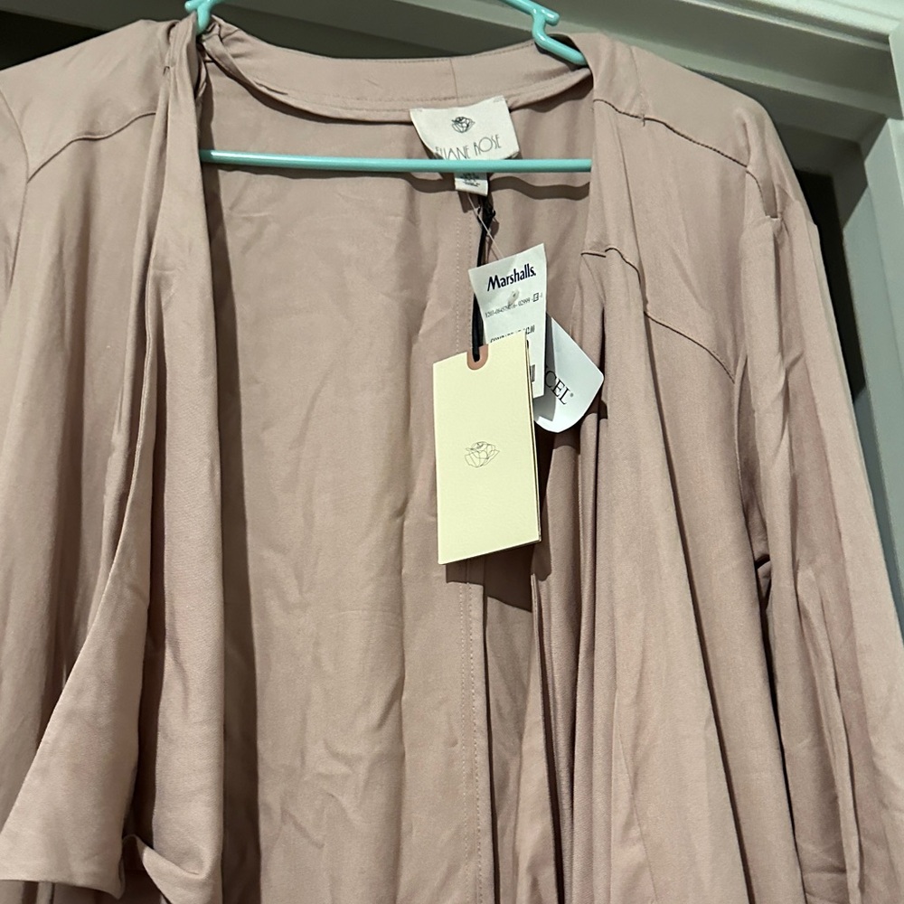 Eleanor Rose Blush Pink Robe - Picture 3 of 3